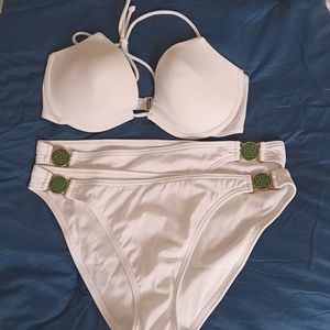 Victoria's Secret white bikini w/2 bottoms